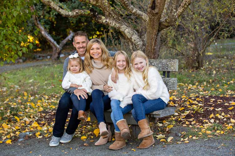 Alicia and Andy Hess with their three daughters, california family buying mortgage notes and trust deed notes
